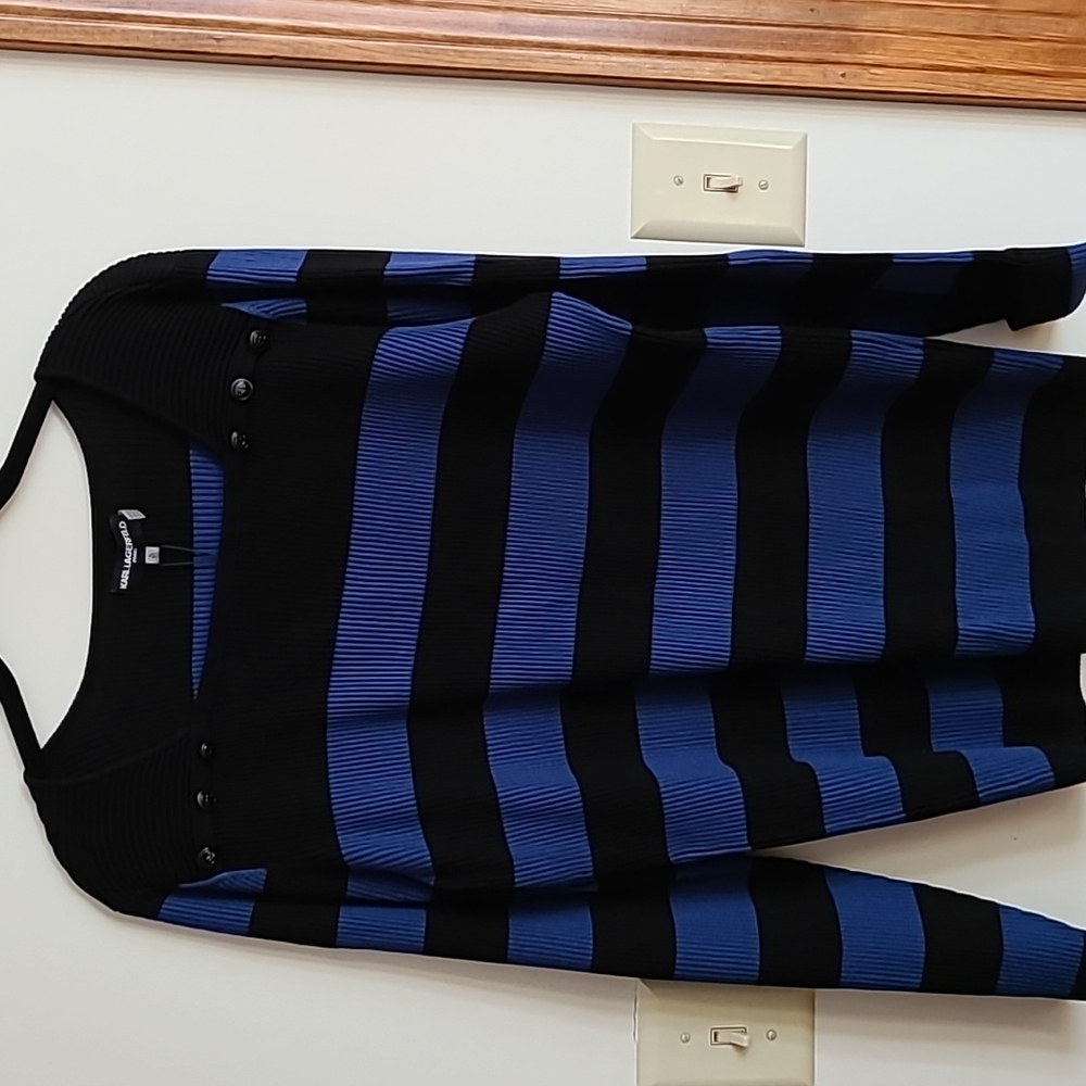 Karl Lagerfeld XL Black and blue horizontal stripe sweater